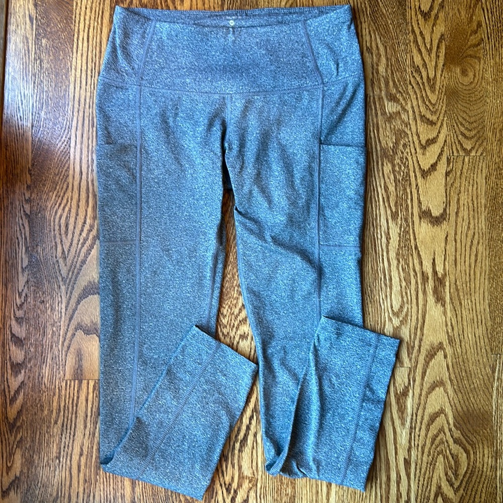 Layer 8 Quick Dry Grey Leggings, Size Medium
